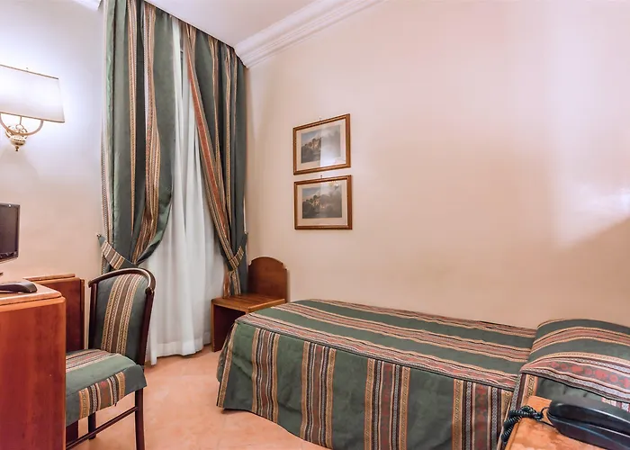 Raeli Lux 4* Rome