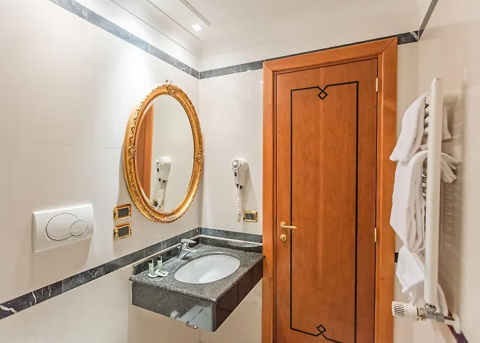 Raeli Lux 4* Rome