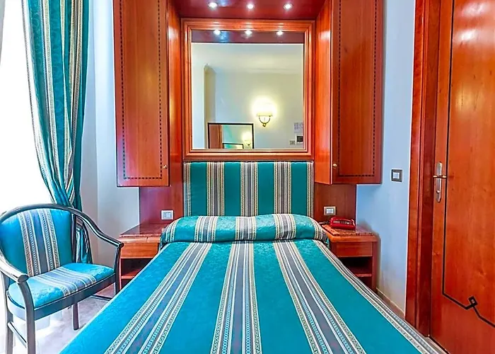 Raeli Lux Rome