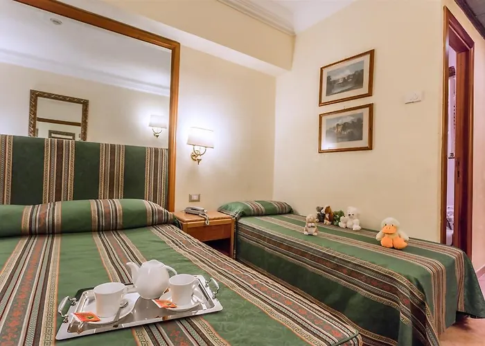 Hotel Raeli Lux
