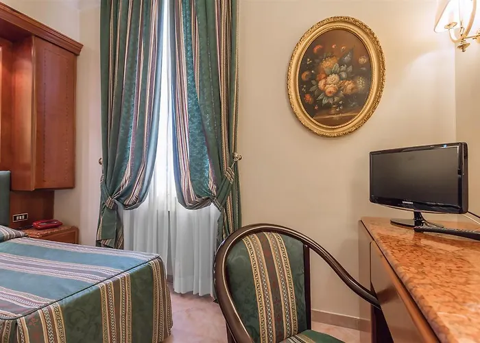 Hotel Raeli Lux 4*