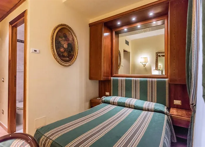 Raeli Lux Hotel 4*