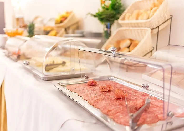 Raeli Lux Hotel 4*